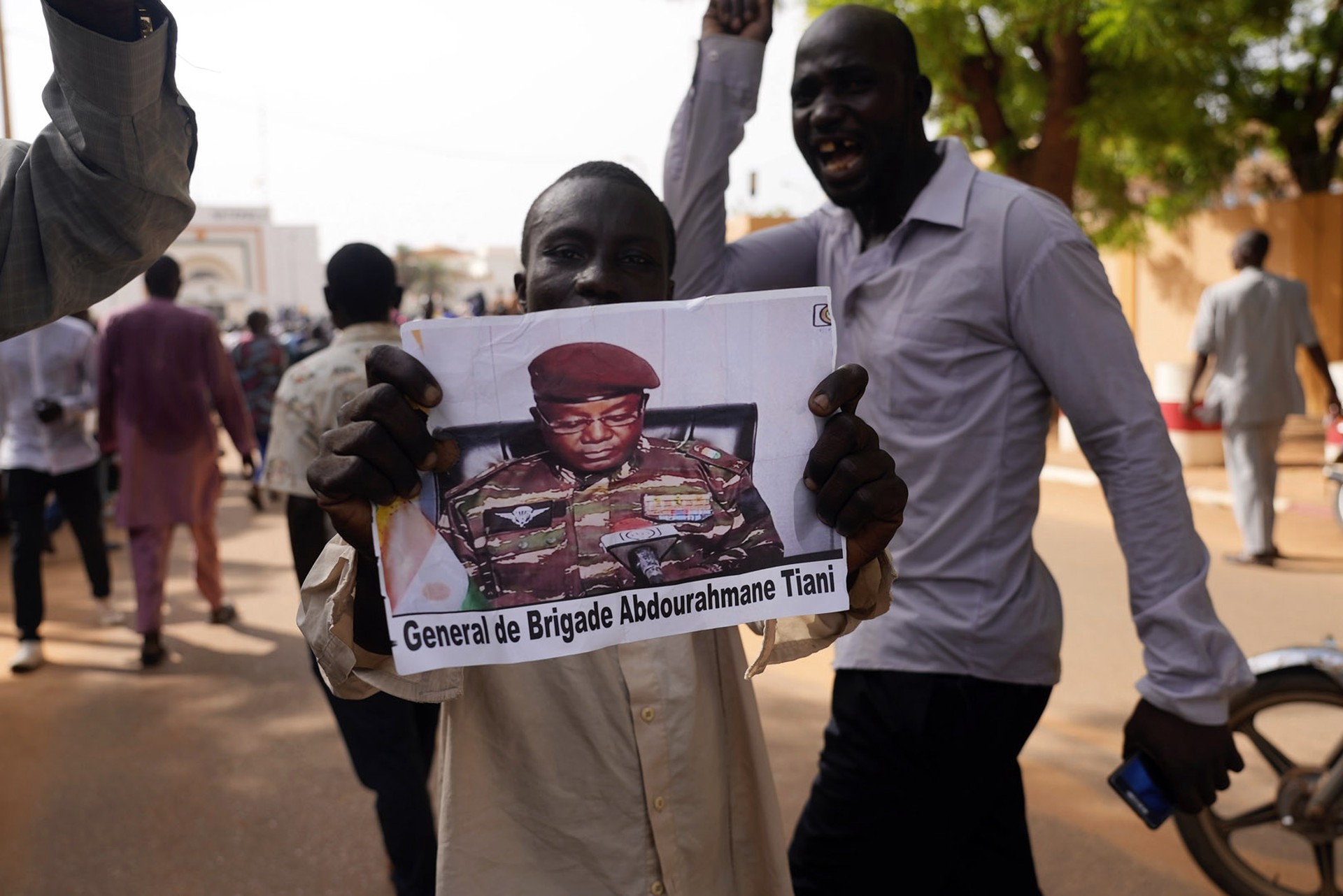 Новые власти Нигера приостановили экспорт урана и золота во Францию 