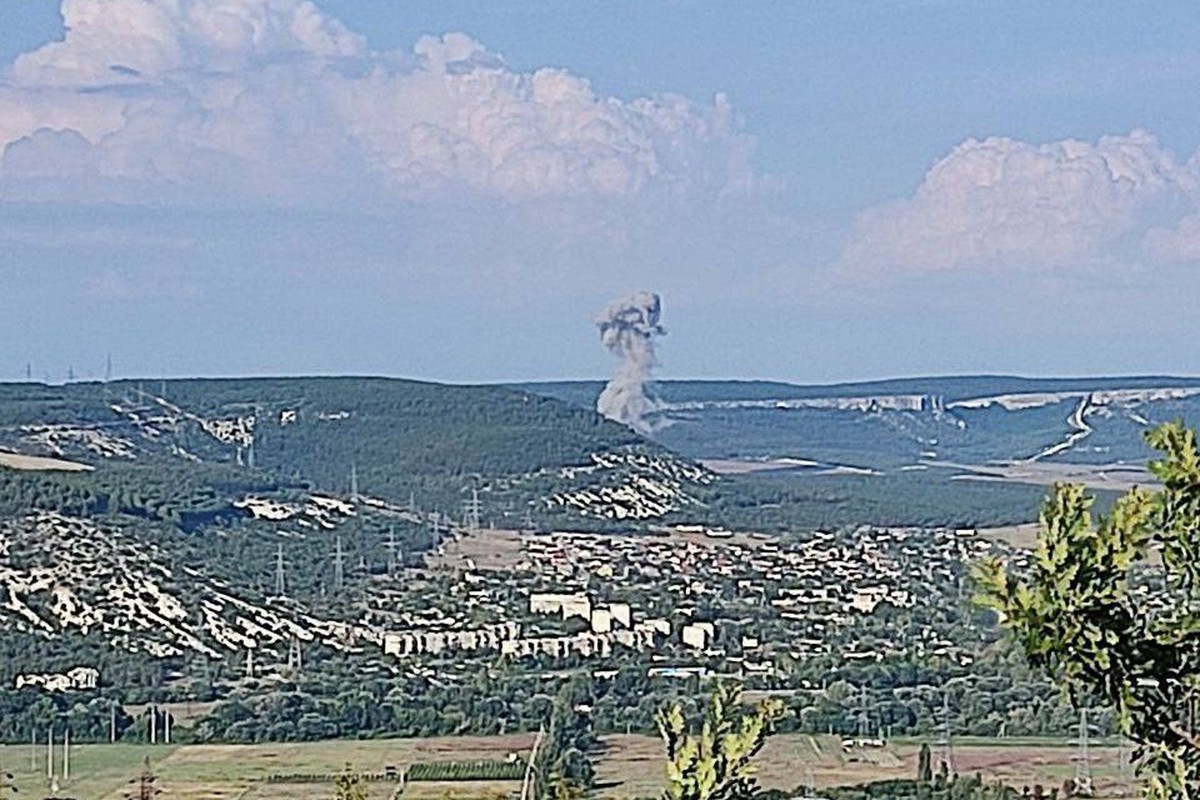 Губернатор Севастополя сообщил, что упавший в районе Кара-Коба беспилотник сдетонировал на земле после работы РЭБ