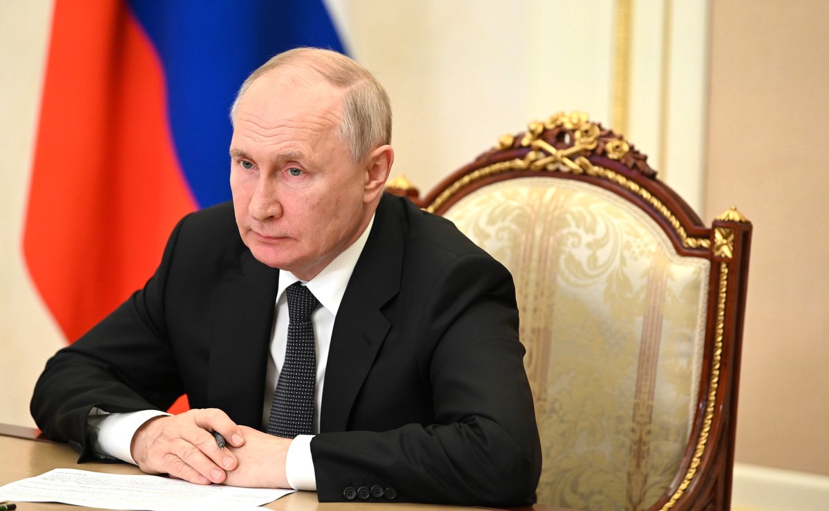 Путин рассказал о героическом поступке командира танкового экипажа