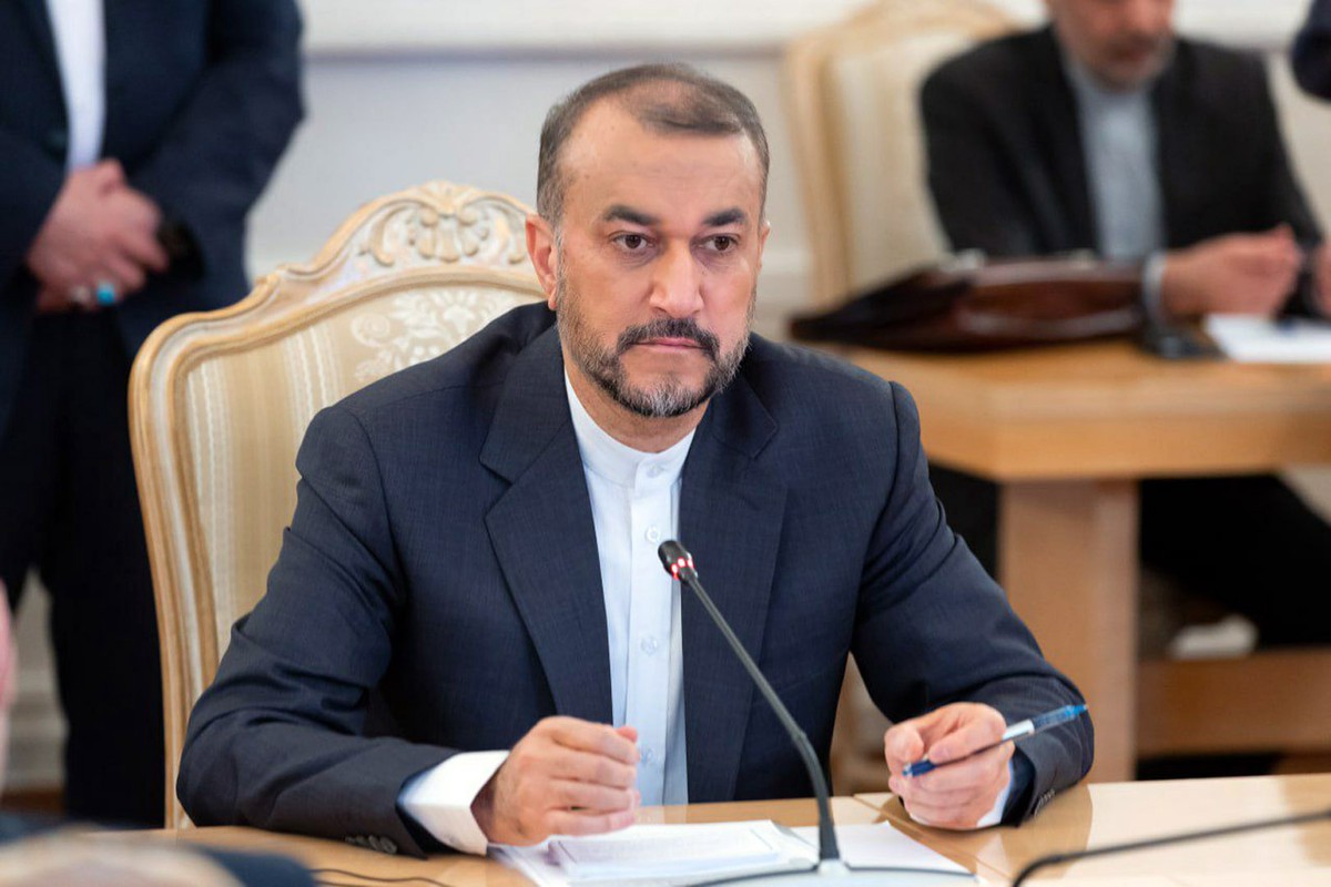 Глава МИД Ирана назвал сбитые над страной дроны детскими игрушками