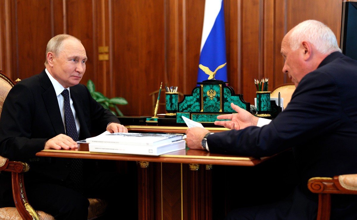 Путин удивился иностранному названию отечественной системы бронирования авиабилетов 