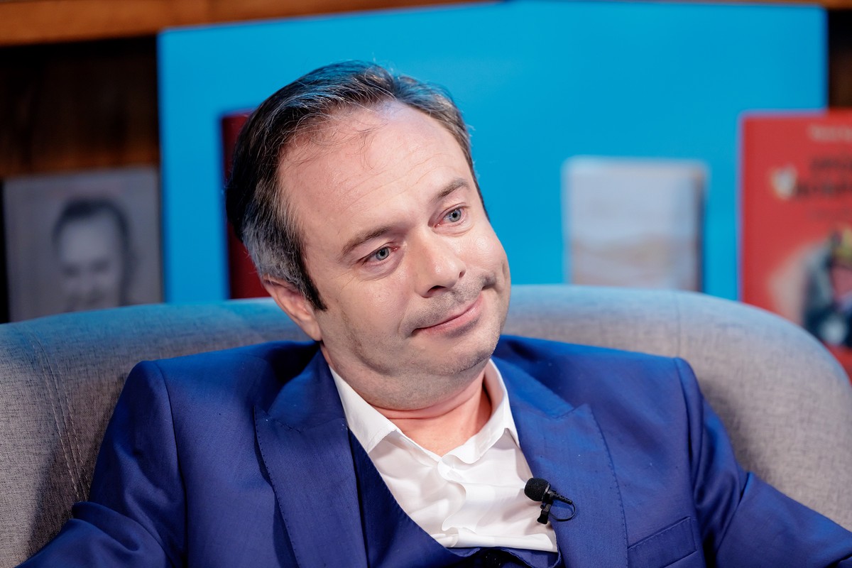 «Кот полка»: Дмитрий Куклачёв рассказал, почему российские бойцы заботятся о животных на СВО