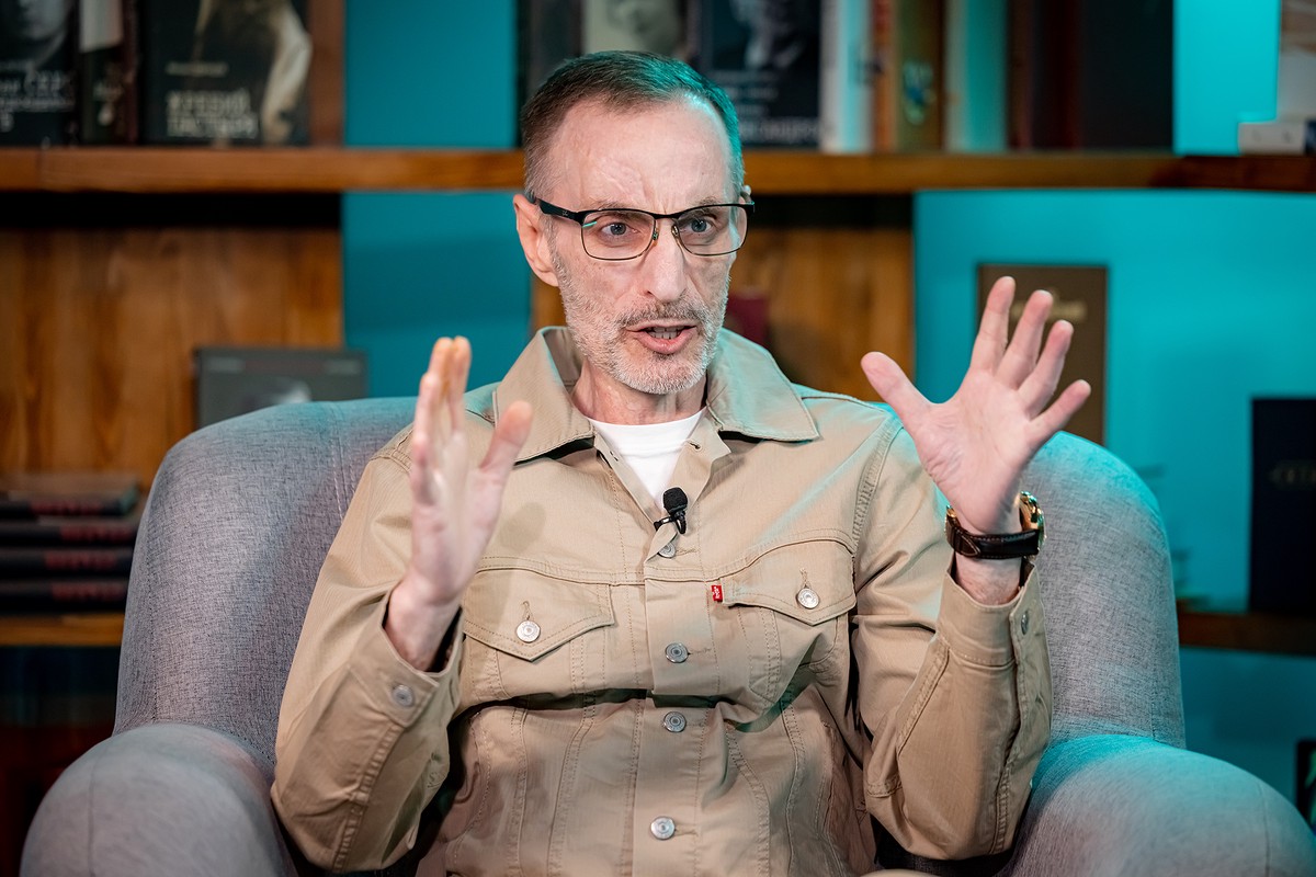 Блогер Дядя Слава: «Украинцы ещё «Слава России!» кричать будут»