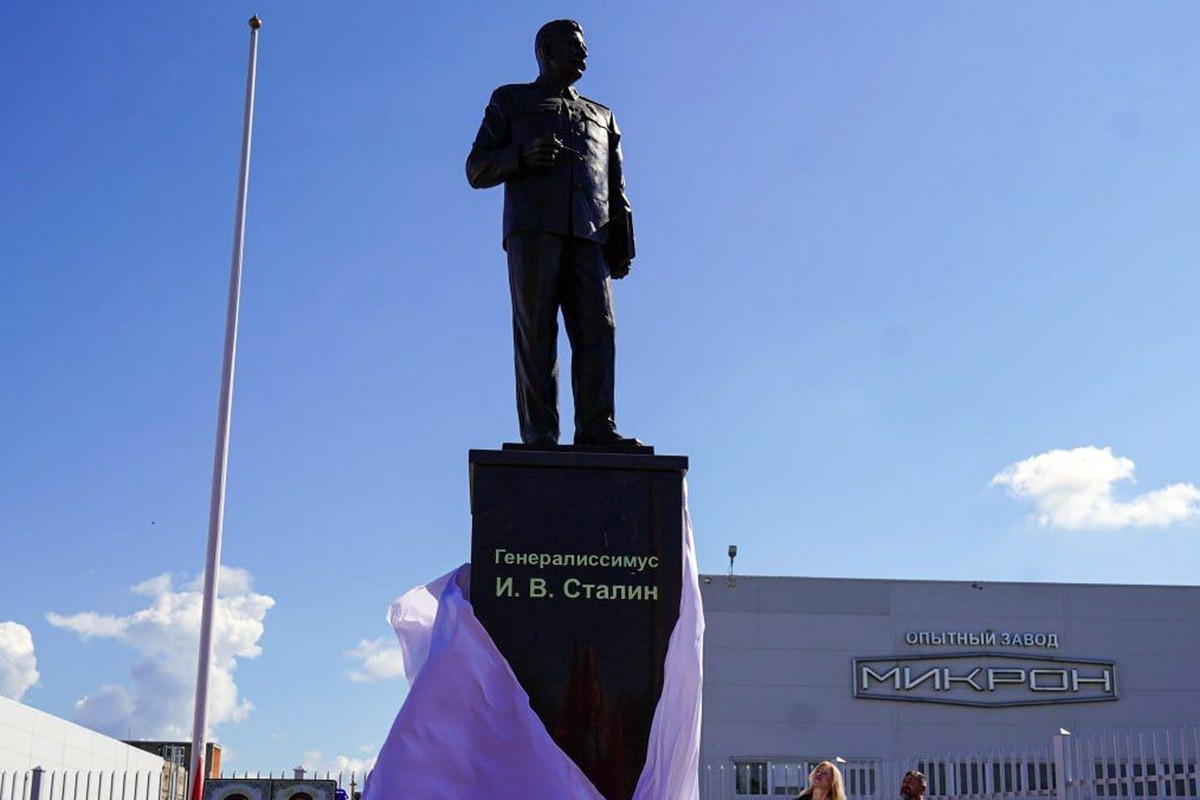 Рагу не пожелаешь: как депутат Кролик воюет со Сталиным