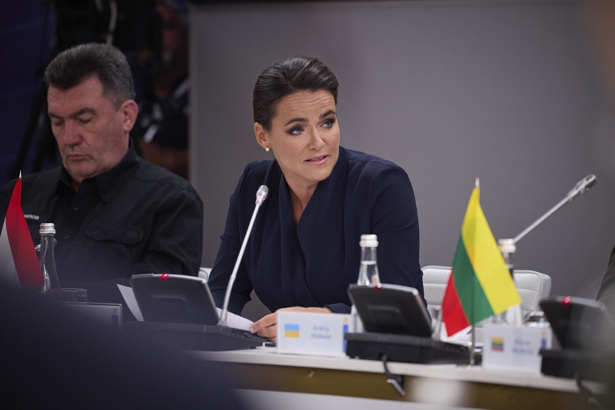 Президент Венгрии Новак заявила, что у конфликта на Украине нет военного решения