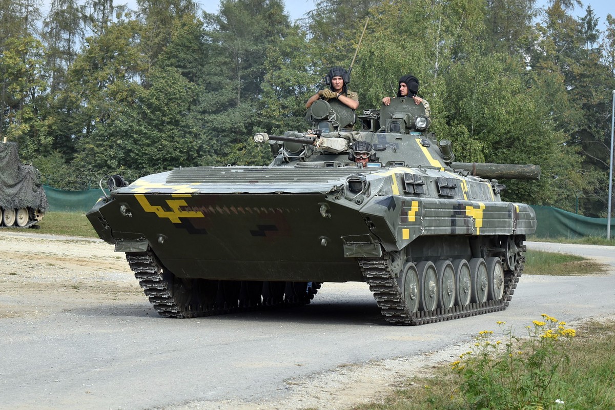 РИА «Новости»: БПЛА «Русак» уничтожил в зоне СВО американский БТР Stryker за $1 млн