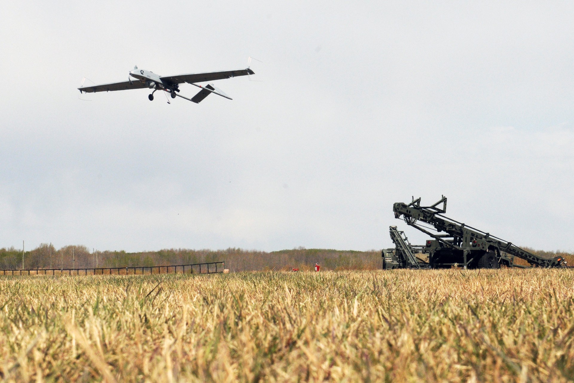 Гладков: системы ПВО сбили БПЛА самолётного типа в Белгородской области