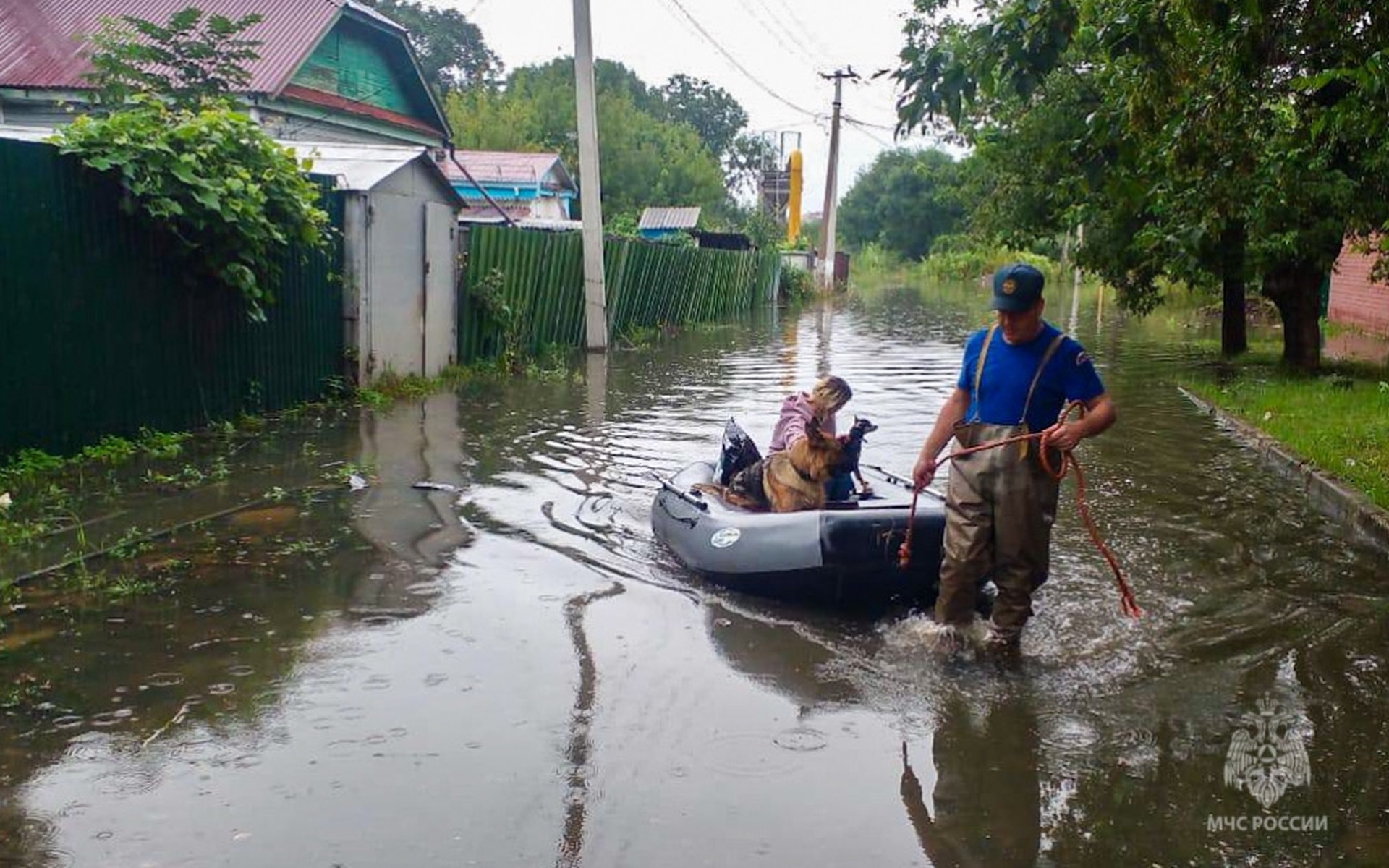 В Приморье из-за паводков объявлена эвакуация жителей затопленных районов
