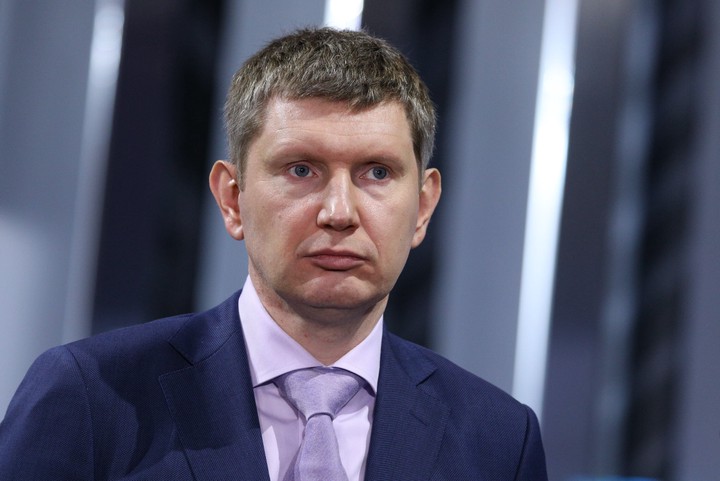 Решетников: большое количество охранников и бухгалтеров снижают ...