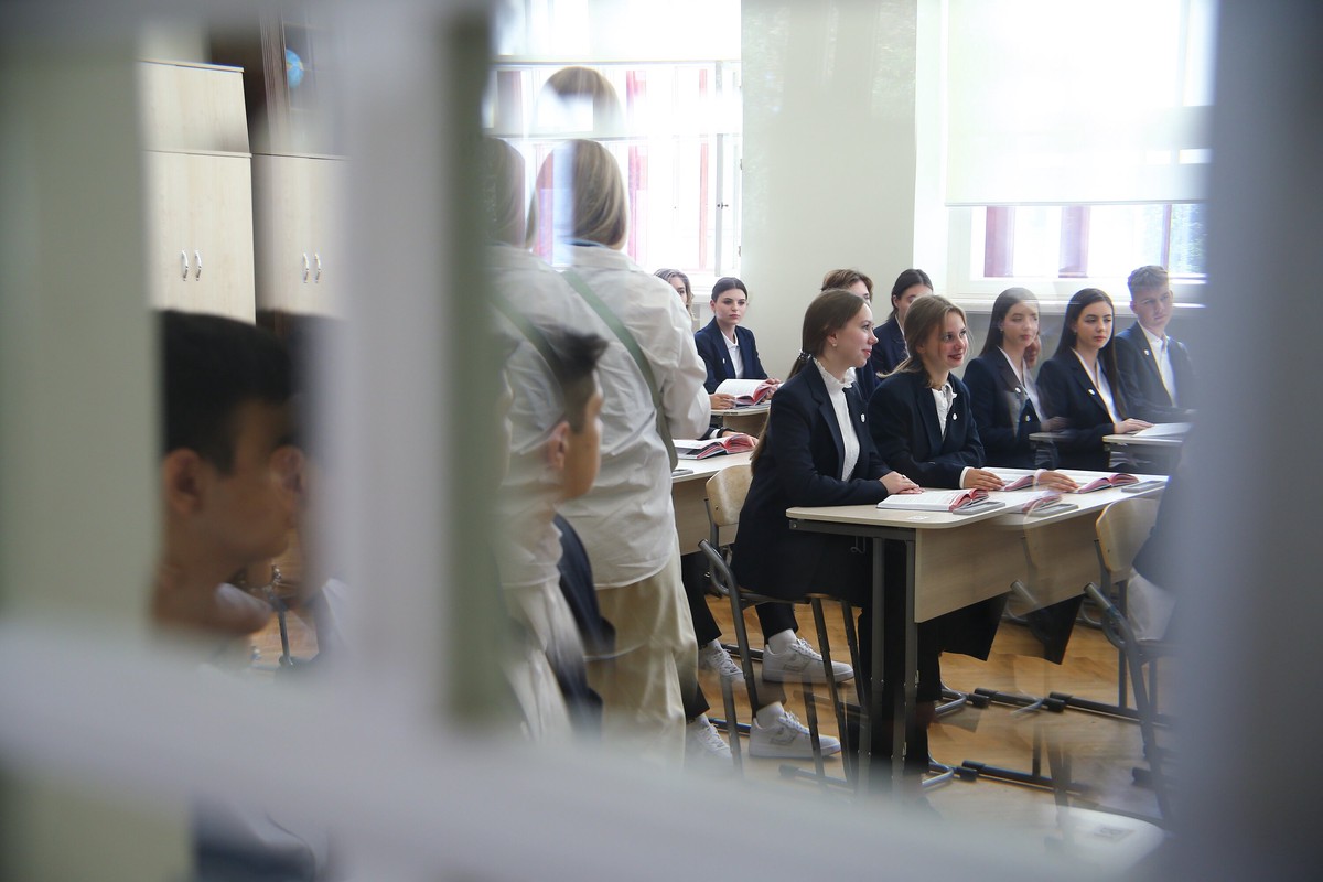 В Минпросвещения предложили организовывать школьникам экскурсии на заводы