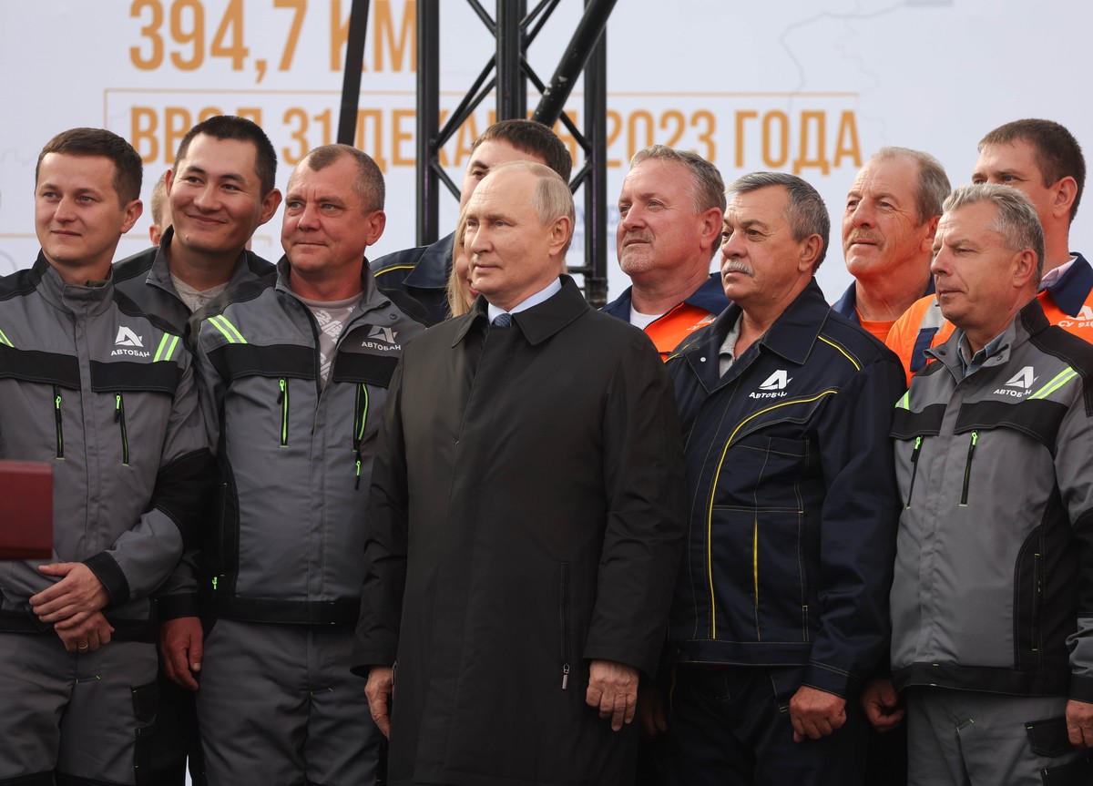 Путин дал старт движению на участке трассы М-12 от Москвы до Арзамаса