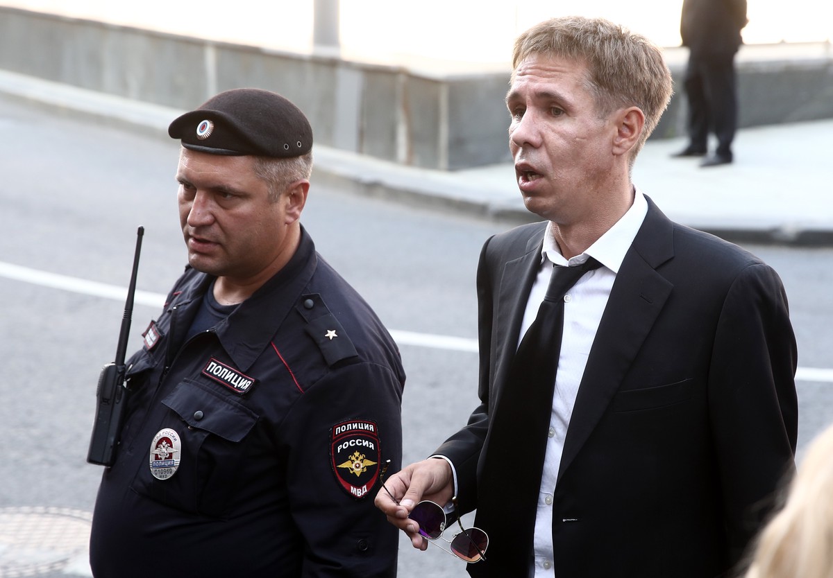 Панин* бегает по кругу: почему в Прибалтике не хотят видеть иноагента