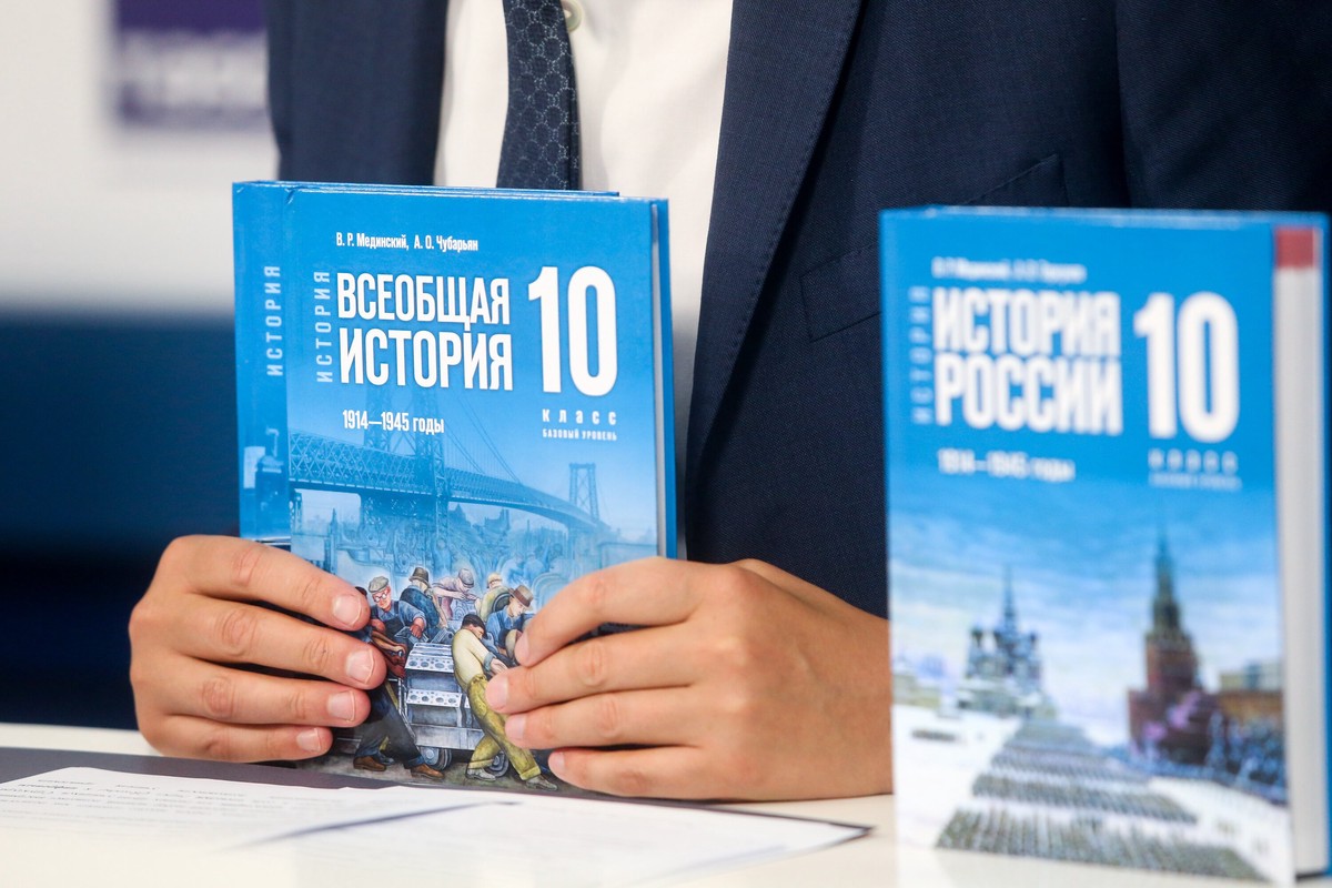 В Чечне изъяли новые учебники истории Мединского