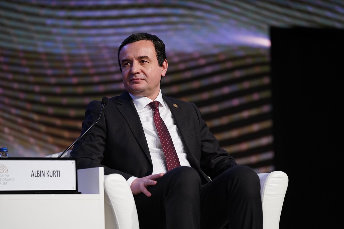 Премьер Косово Курти обвинил Сербию в убийстве полицейского