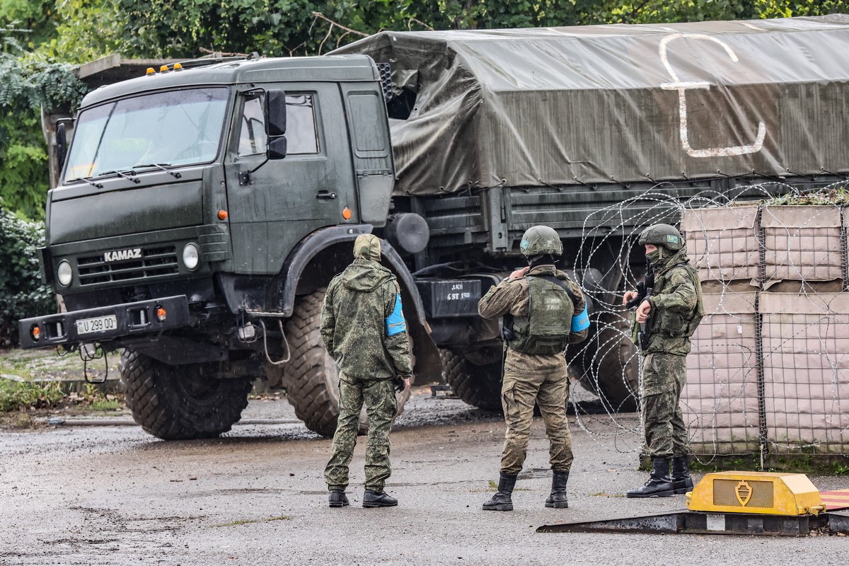 Политолог: Конфликт между Азербайджаном и Арменией продолжится и после упразднения Нагорного Карабаха