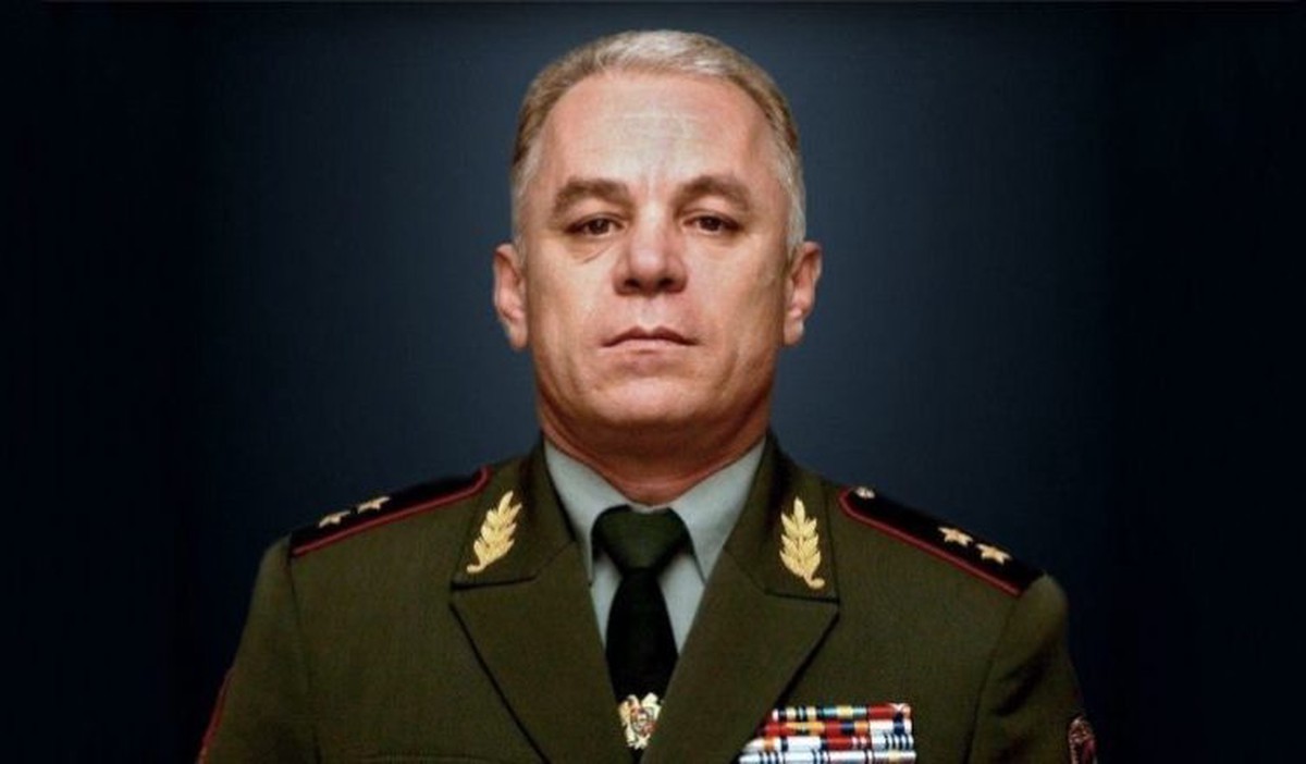 Азербайджанские силовики задержали на границе бывшего командующего армией Карабаха
