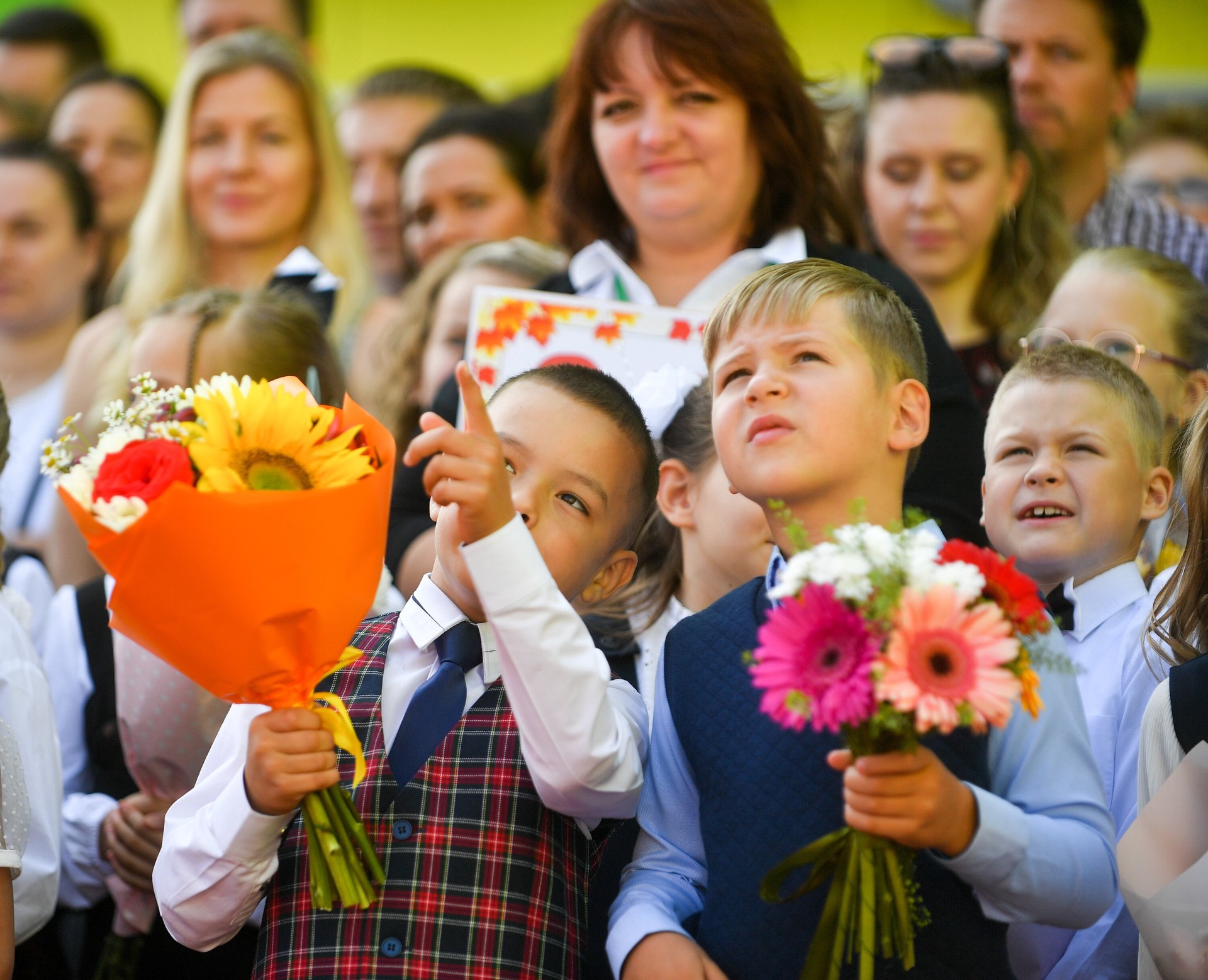 В Госдуме предложили сделать 1 сентября оплачиваемым выходным для родителей