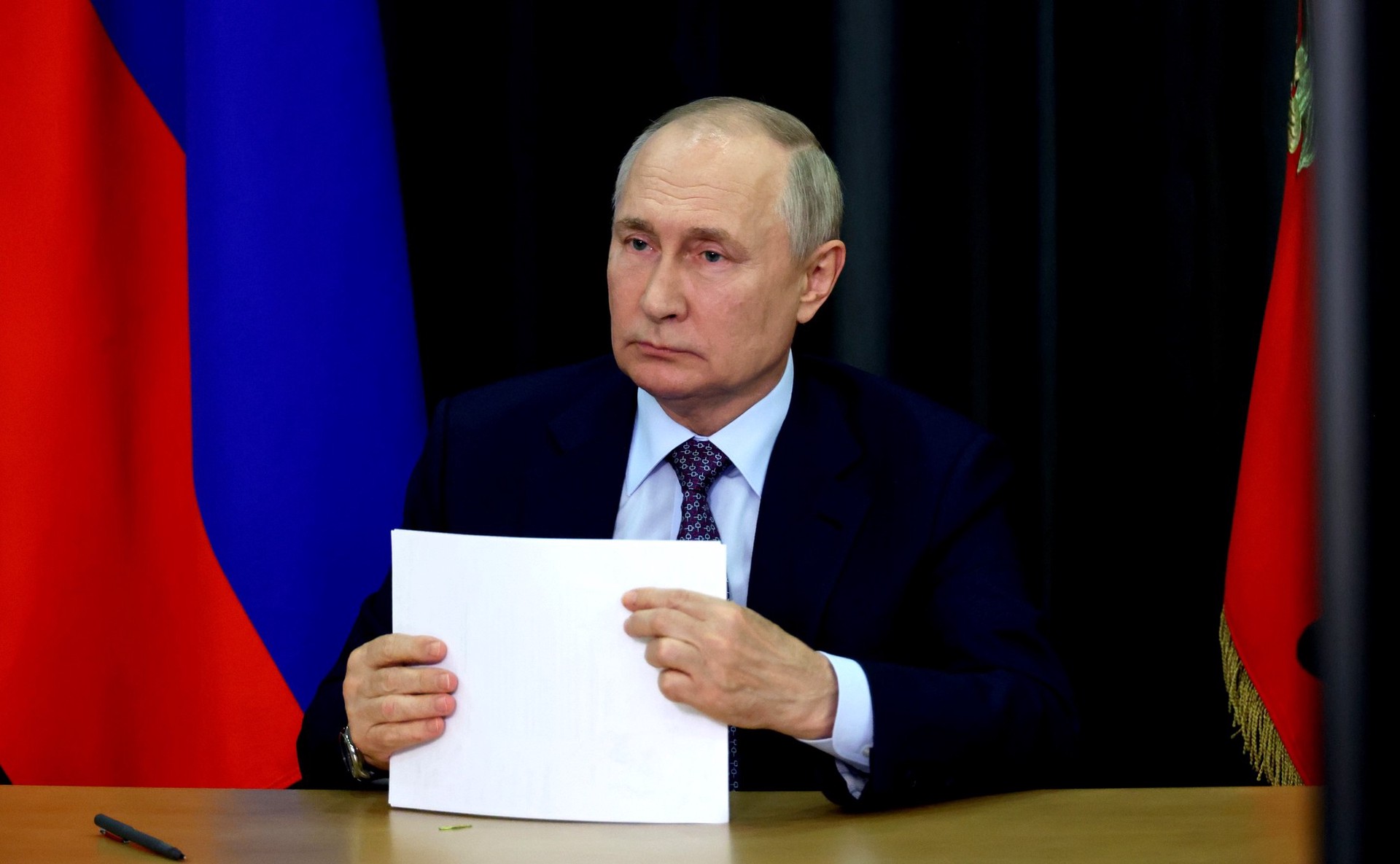Путин на заседании Совбеза предложил обсудить отношения РФ с соседями
