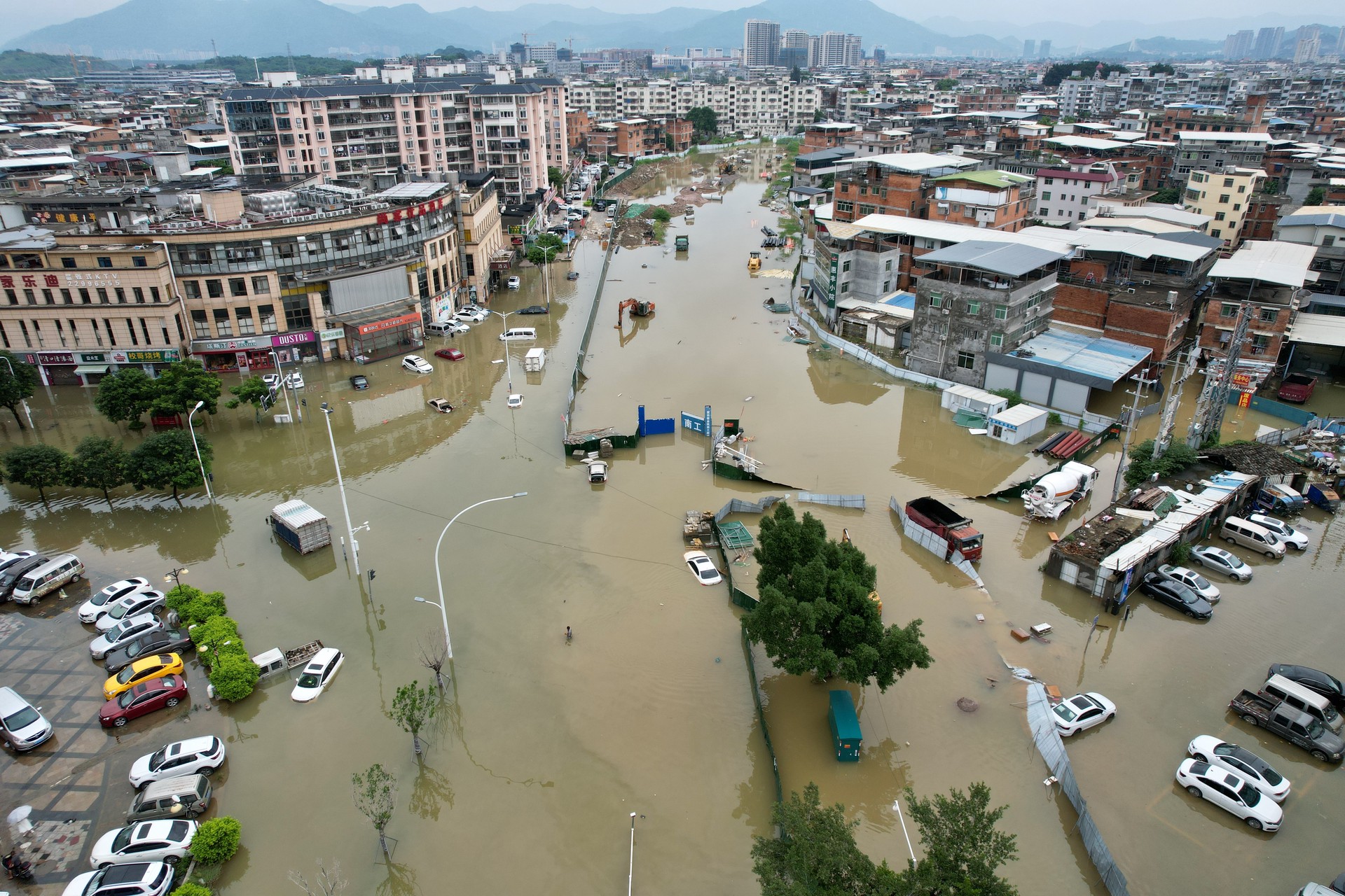 Метеоролог рассказал, насколько опасен тайфун «Юаньян» для регионов РФ