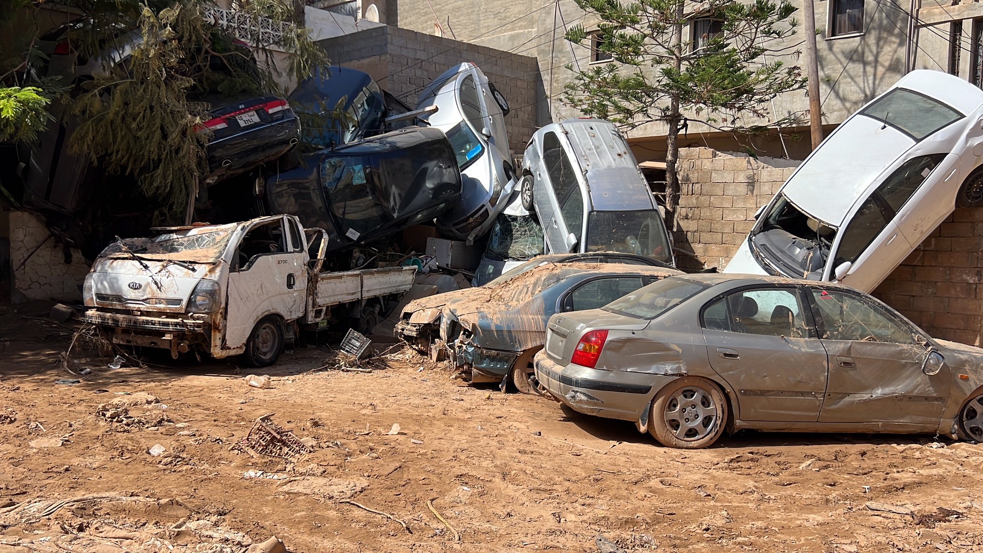 Дамба замедленного действия: как лично Байден причастен к катастрофическому наводнению в Ливии