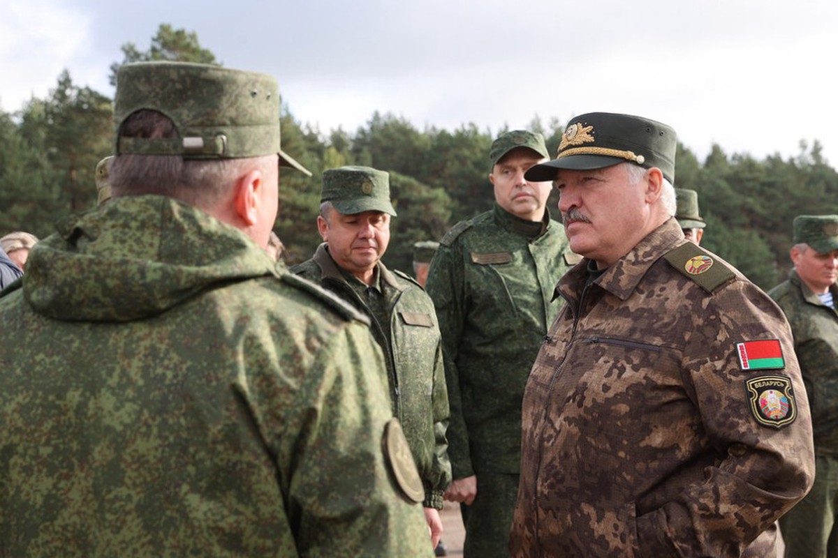 Лукашенко: Зеленский «ведёт себя абсолютно правильно»