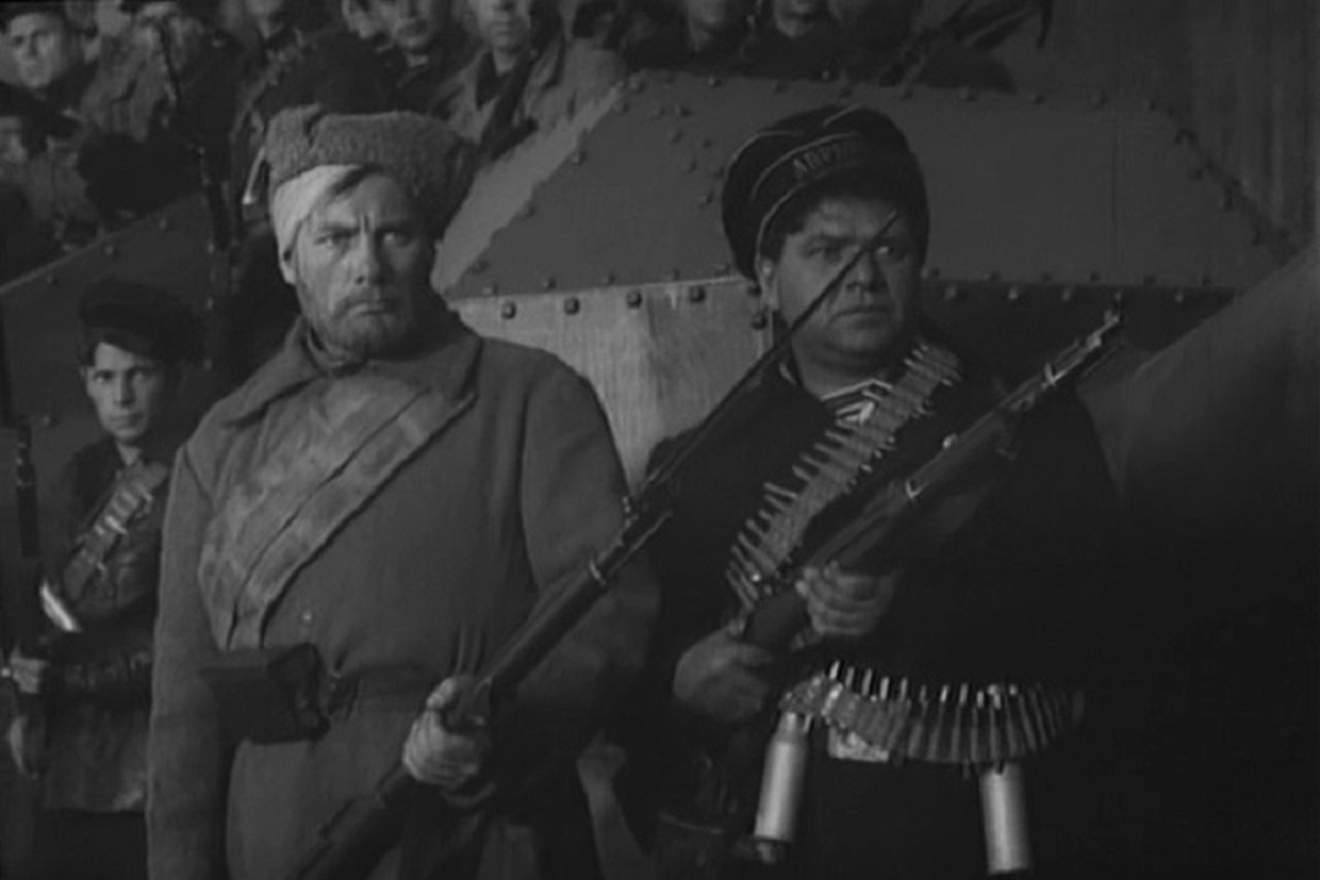 Вождь по-питерски: 85 лет фильму «Человек с ружьём»