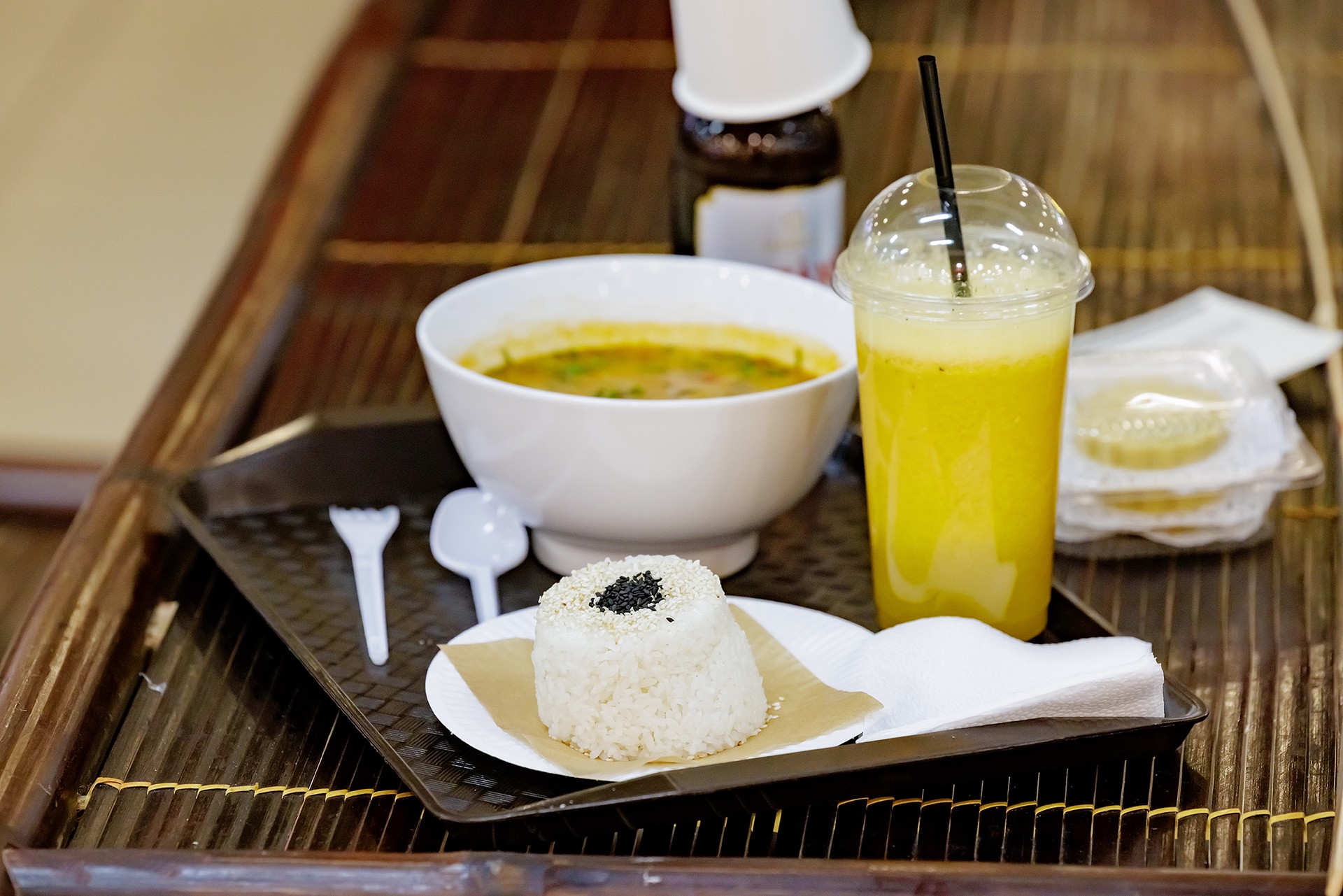 Стало известно, почему обед из СССР стал вредным для современного человека