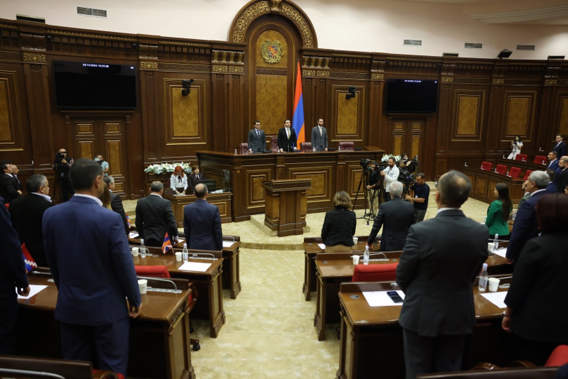Парламент Армении приступил к рассмотрению вопроса ратификации Римского статута МУС
