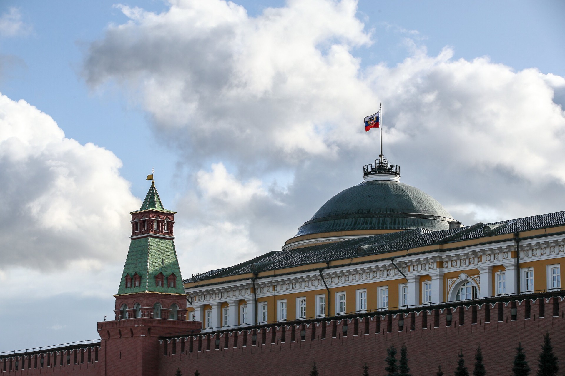 В Кремле заявили о готовности к мирному решению украинского вопроса