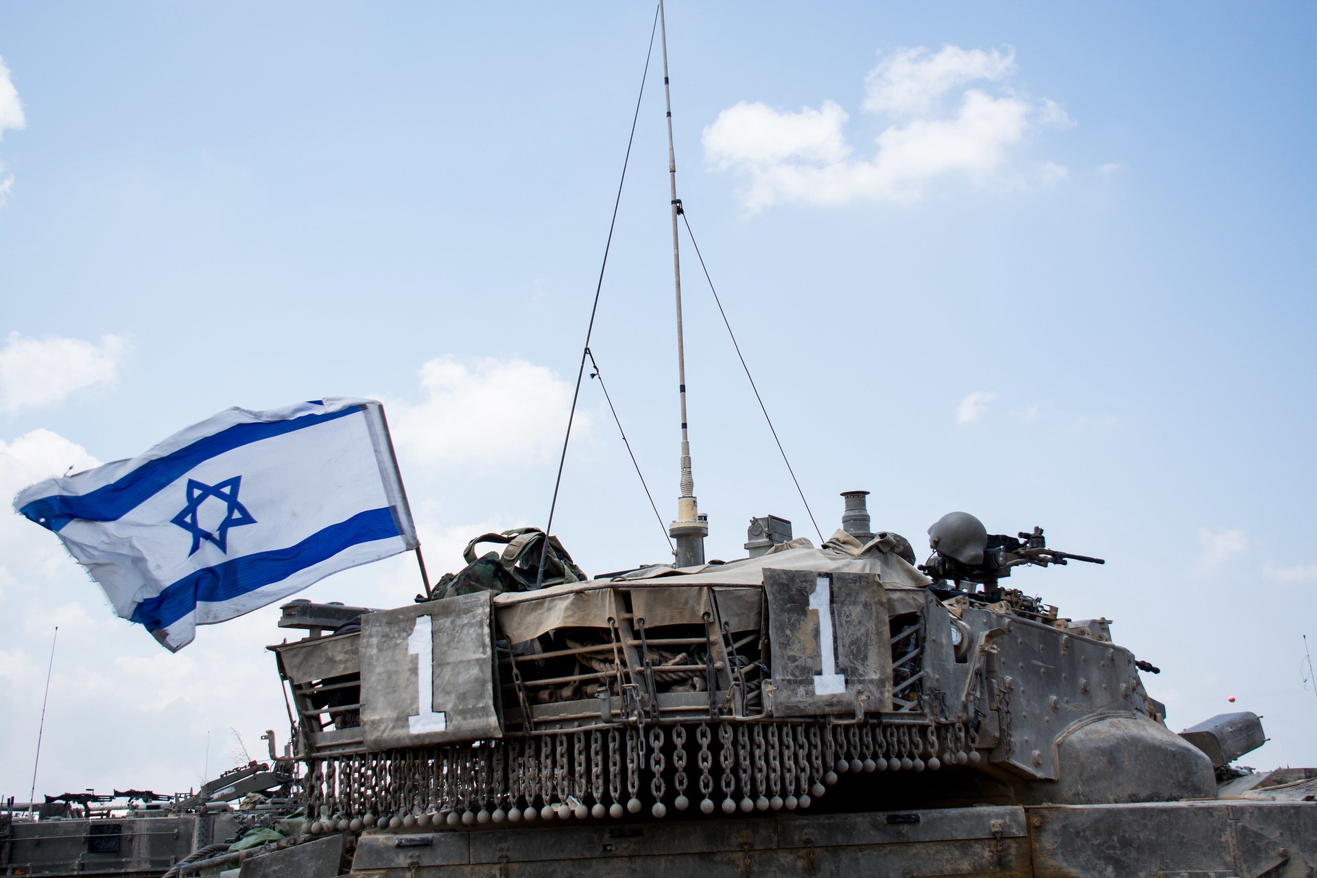 Израиль с огнём: как Европа начинает принимать лозунги «ультраправых»