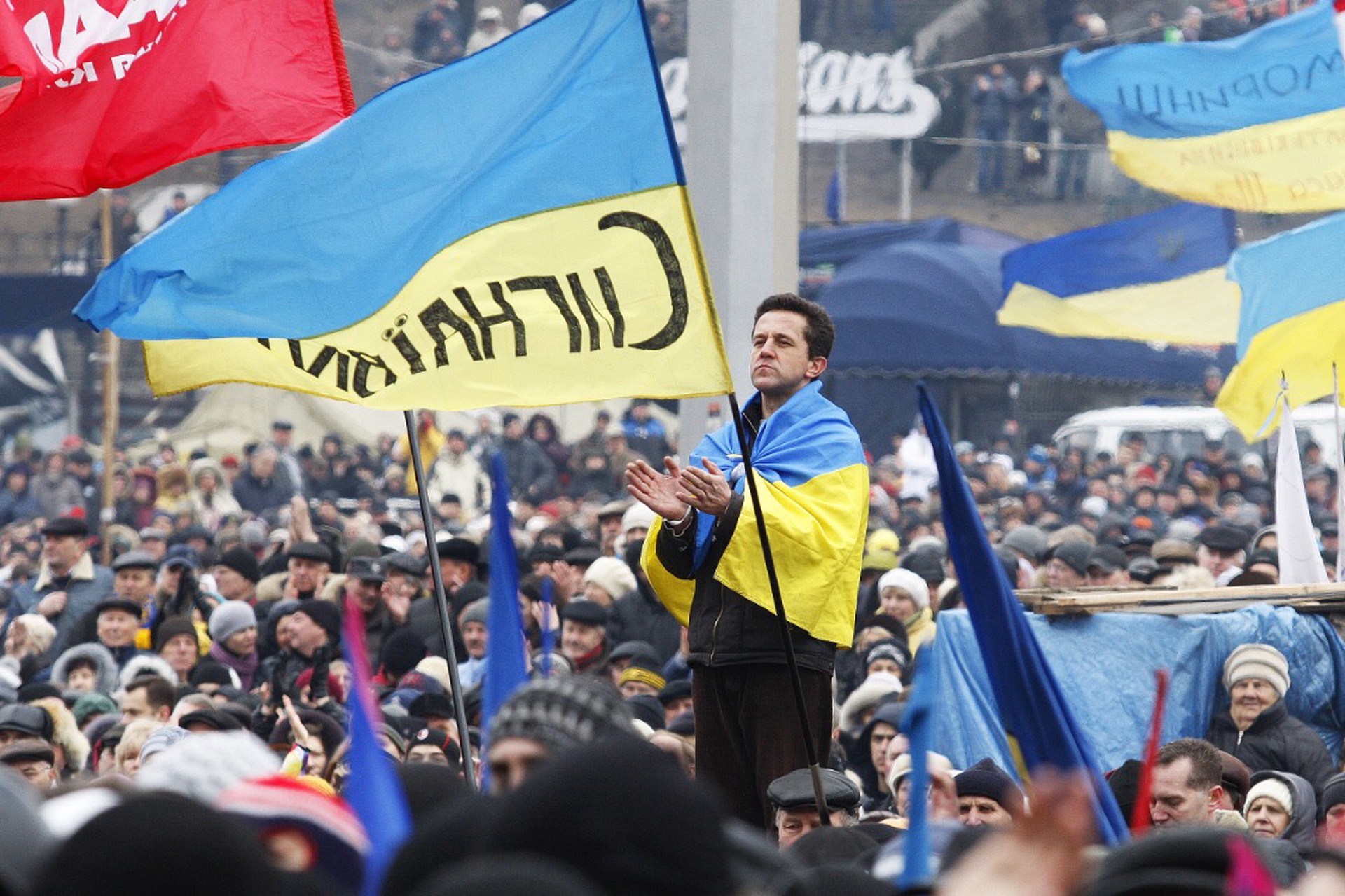 Игра в ассоциацию: как Запад готовил Украину на роль жертвы