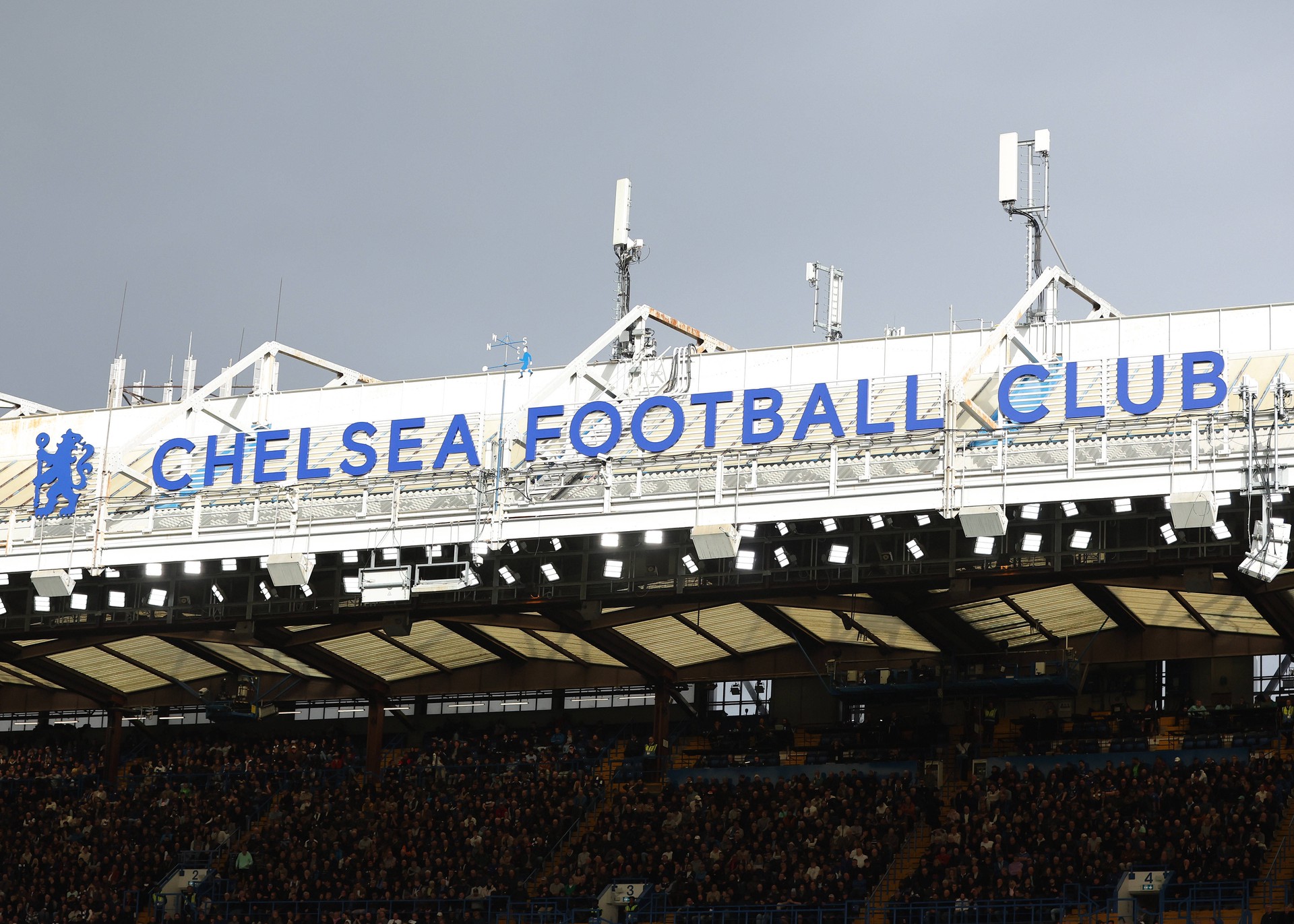 В отношении «Челси» намерены провести расследование по трансферам экс-игроков «Анжи» в лондонский клуб