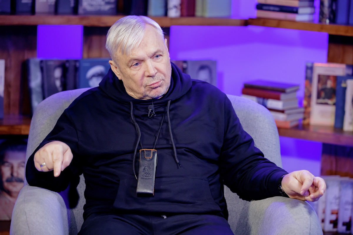 Актёр Василий Мищенко рассказал об избиении дочери в Италии за русскую речь