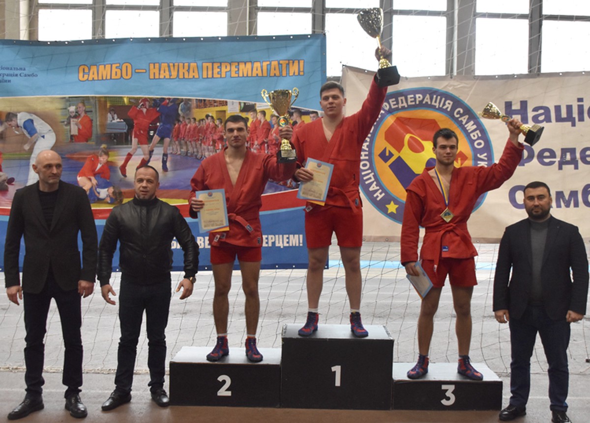 Украинцы примут участие в чемпионате мира по самбо в Ереване