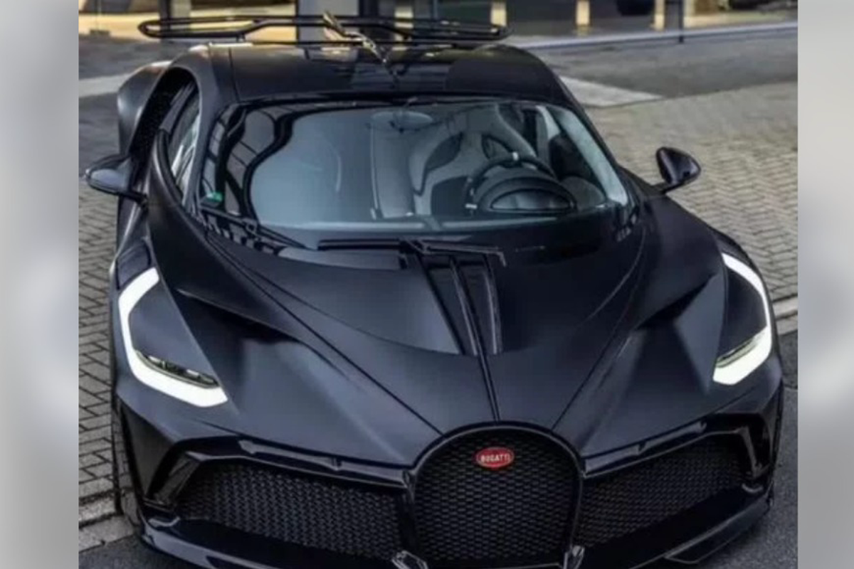В России продают гиперкар Bugatti Divo 8.0 AMT за 1,12 миллиарда рублей