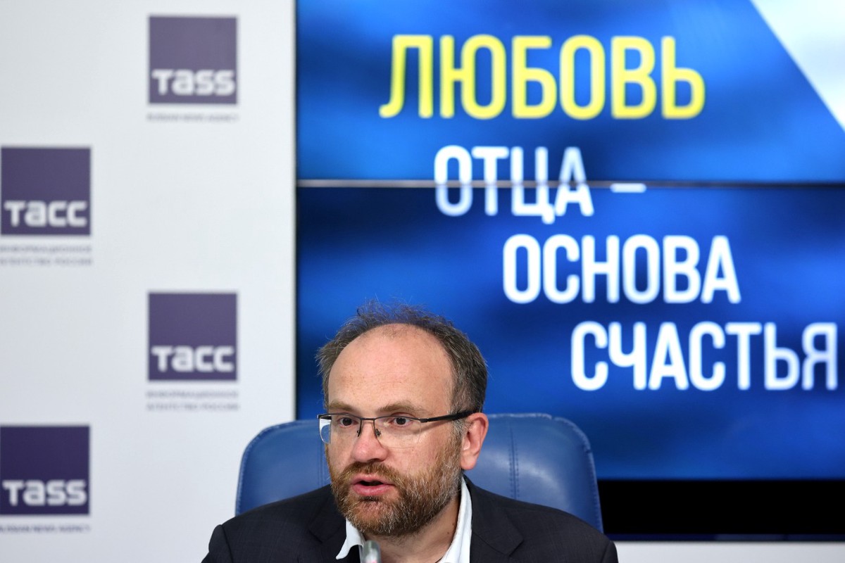 В РПЦ прокомментировали возможное признание ЛГБТ-движения экстремистским