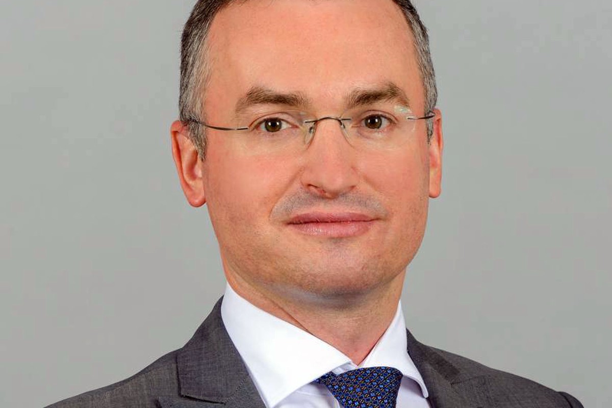 Мишустин назначил Чебескова заместителем министра финансов