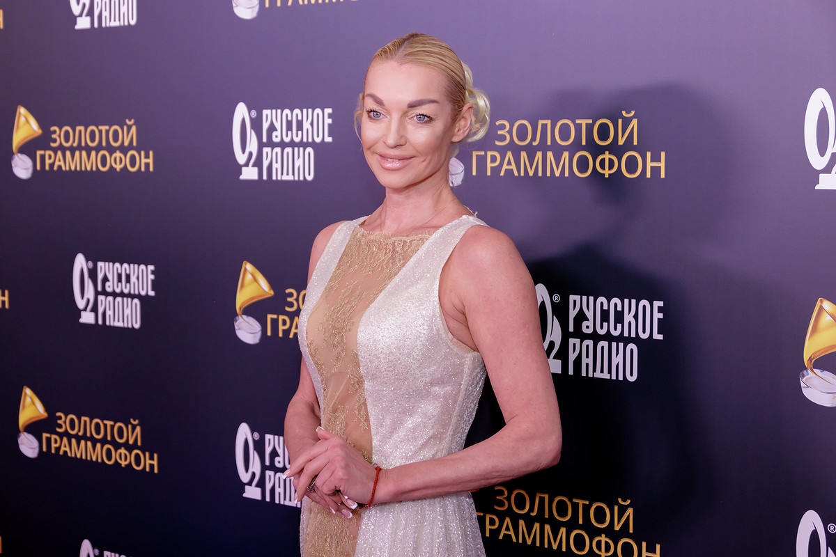 Волочкова обиделась на близких после операции