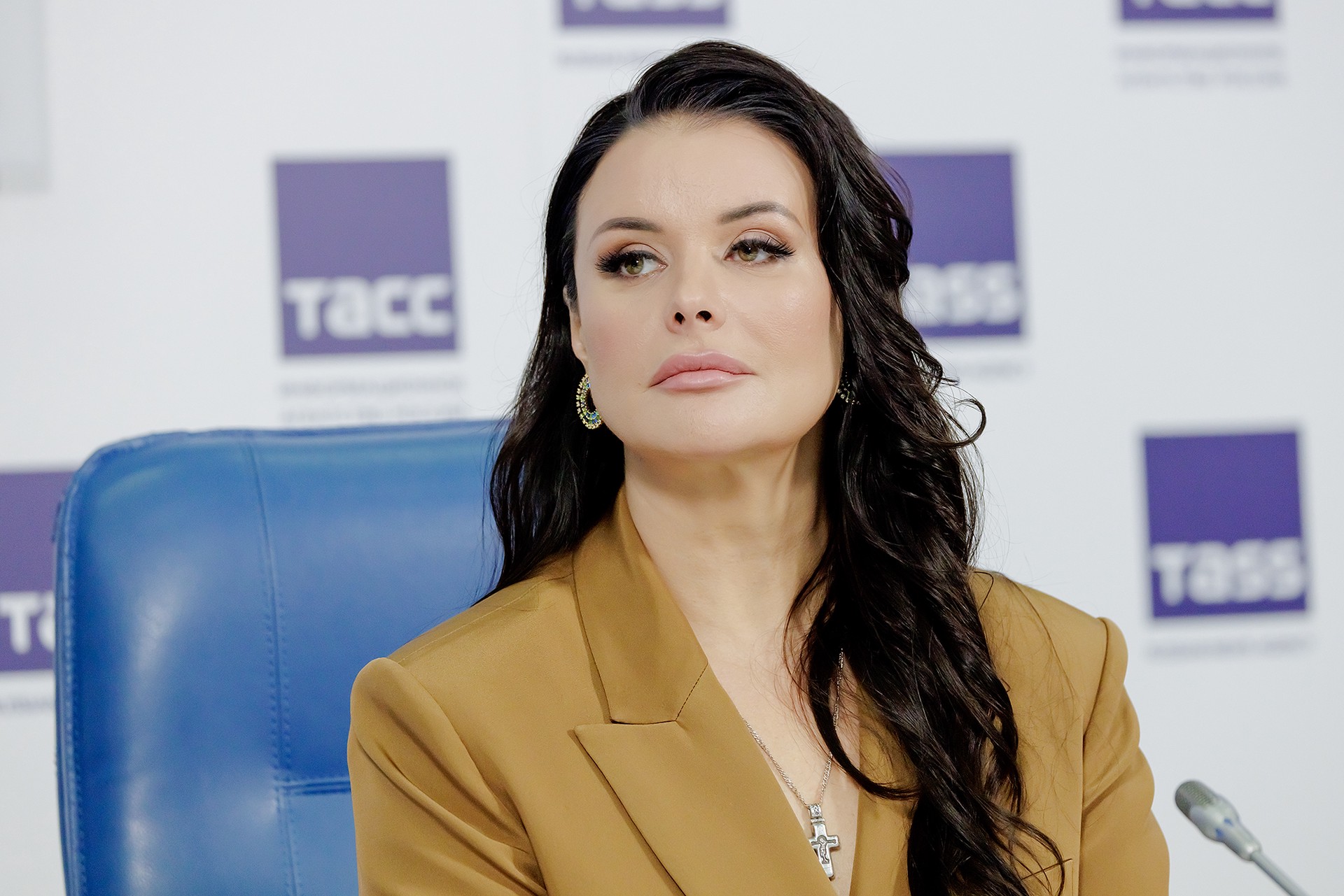 Оксана Федорова назвала умение слушать главным принципом крепких отношений