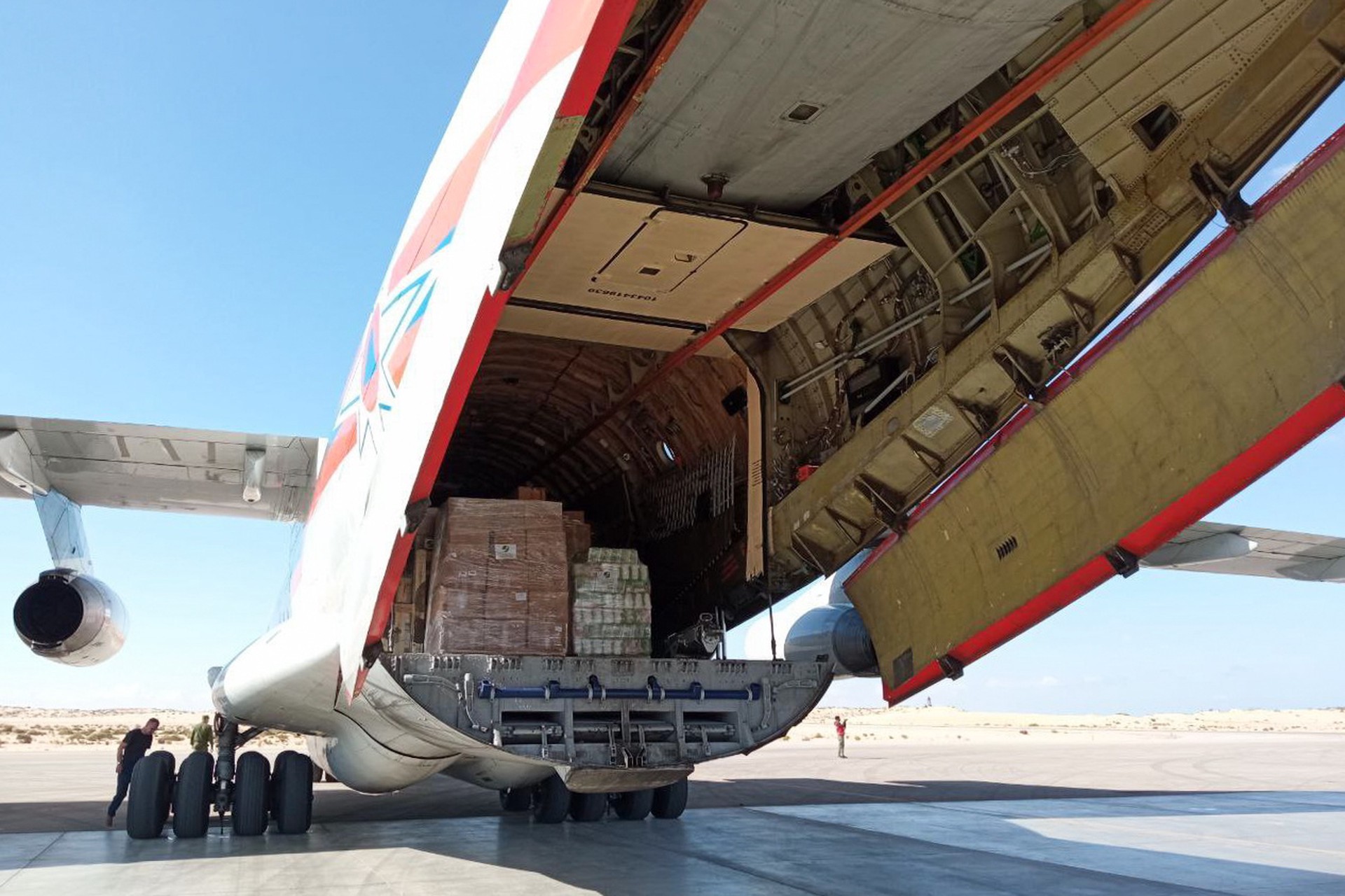 МЧС России доставит в сектор Газа ещё 30 тонн гуманитарной помощи