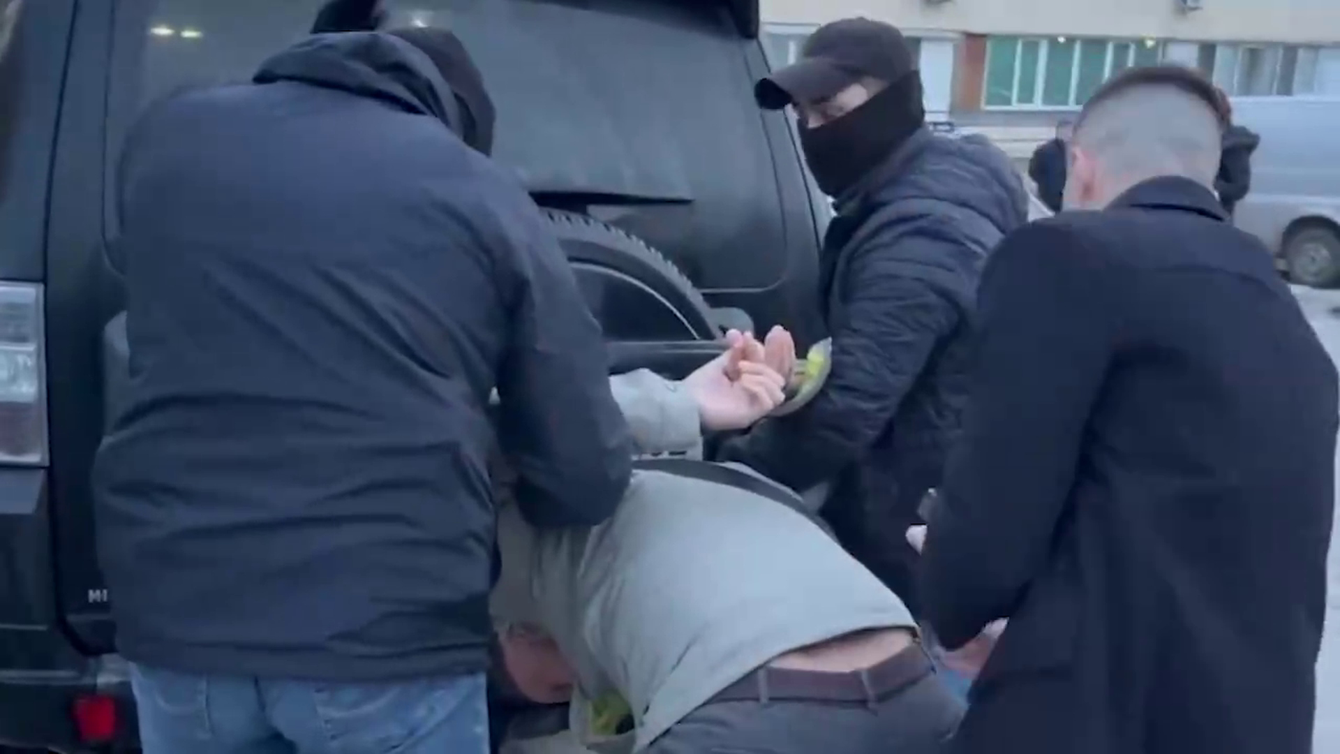 ФСБ задержала жителя Феодосии за поставки Украине авиационных запчастей