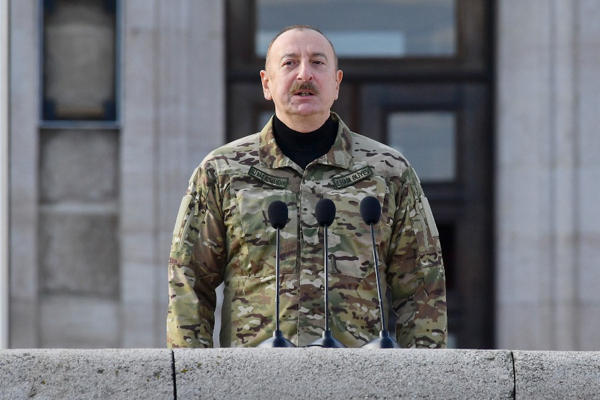 Держать Париж: почему президент Азербайджана недоволен Францией