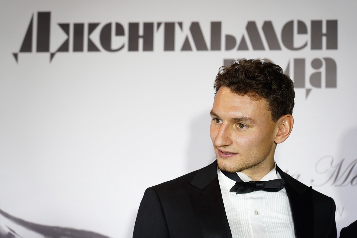Форвард ЦСКА Фёдор Чалов стал обладателем премии «Джентльмен года-2023» от «Комсомольской правды»