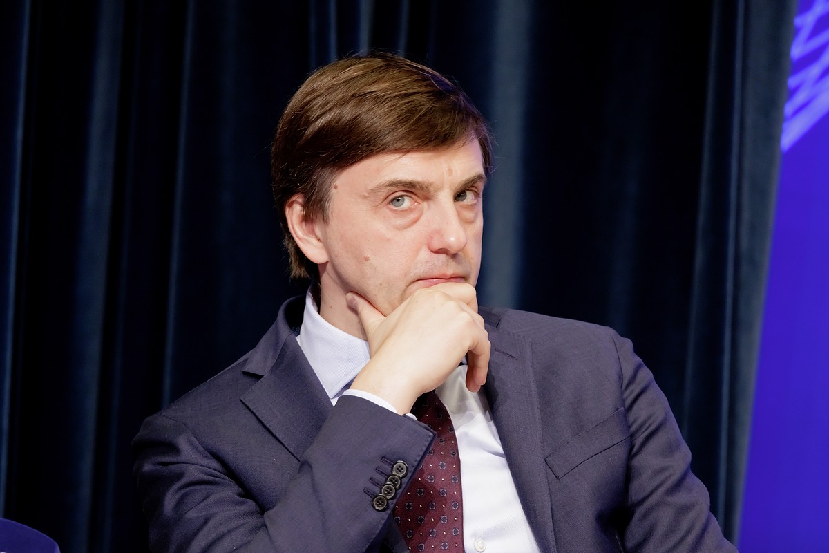 Министр просвещения призвал решить проблему с игрушками в детсадах