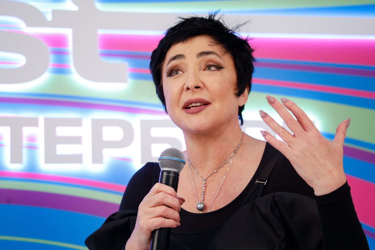 Лолита высказалась по поводу отмены её концертов из-за участия в вечеринке Ивлеевой