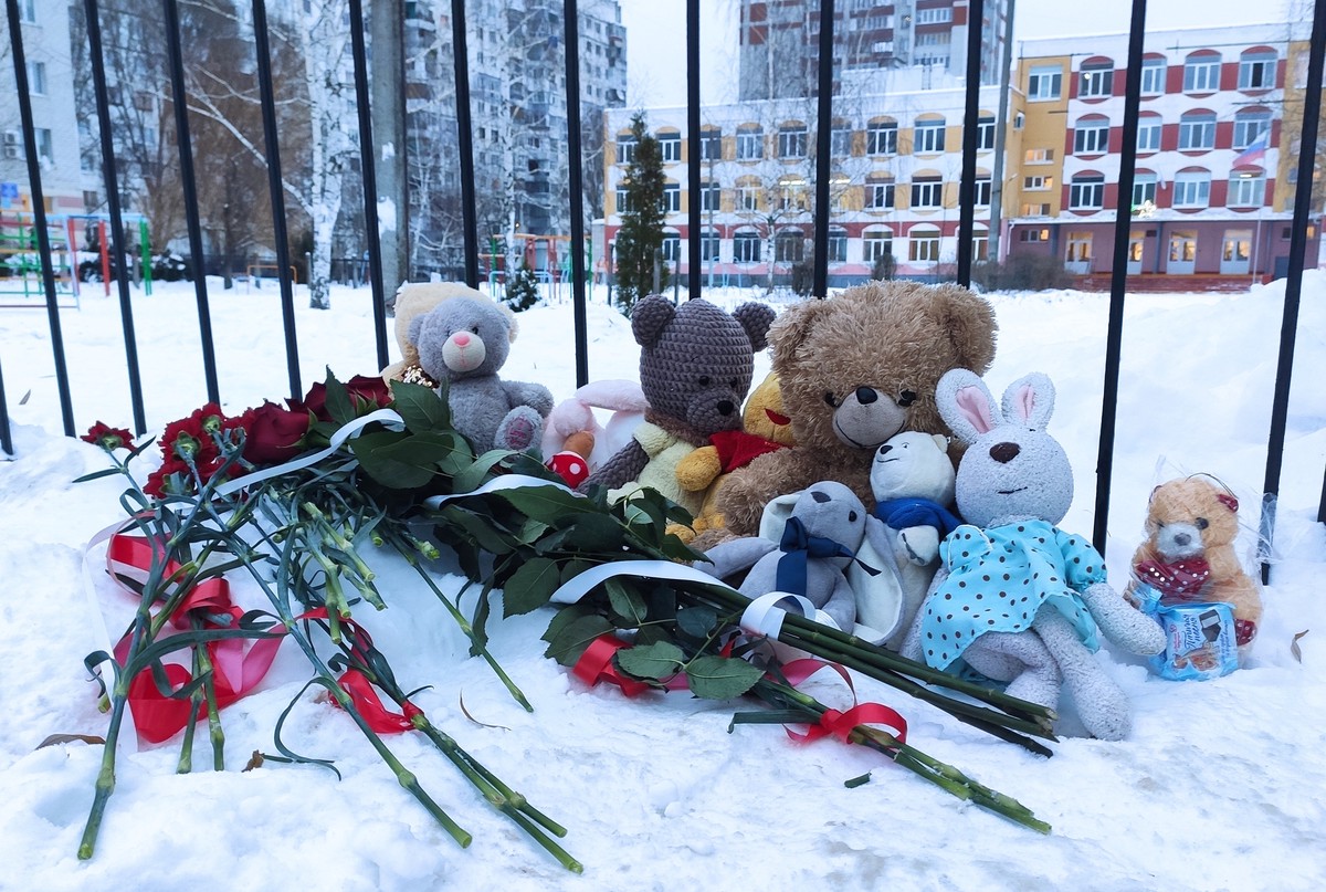 Уголовное дело о халатности возбудили после стрельбы в брянской школе