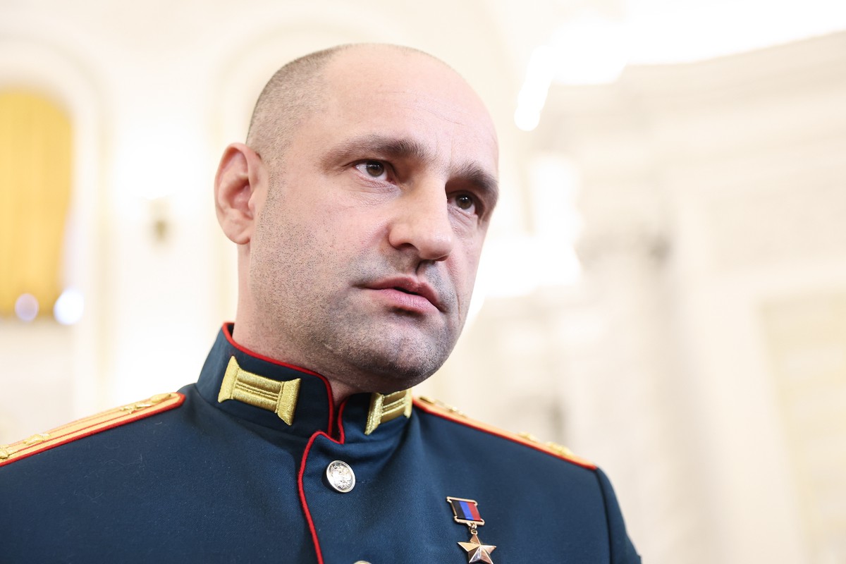 СБУ обвинила Жогу в госизмене