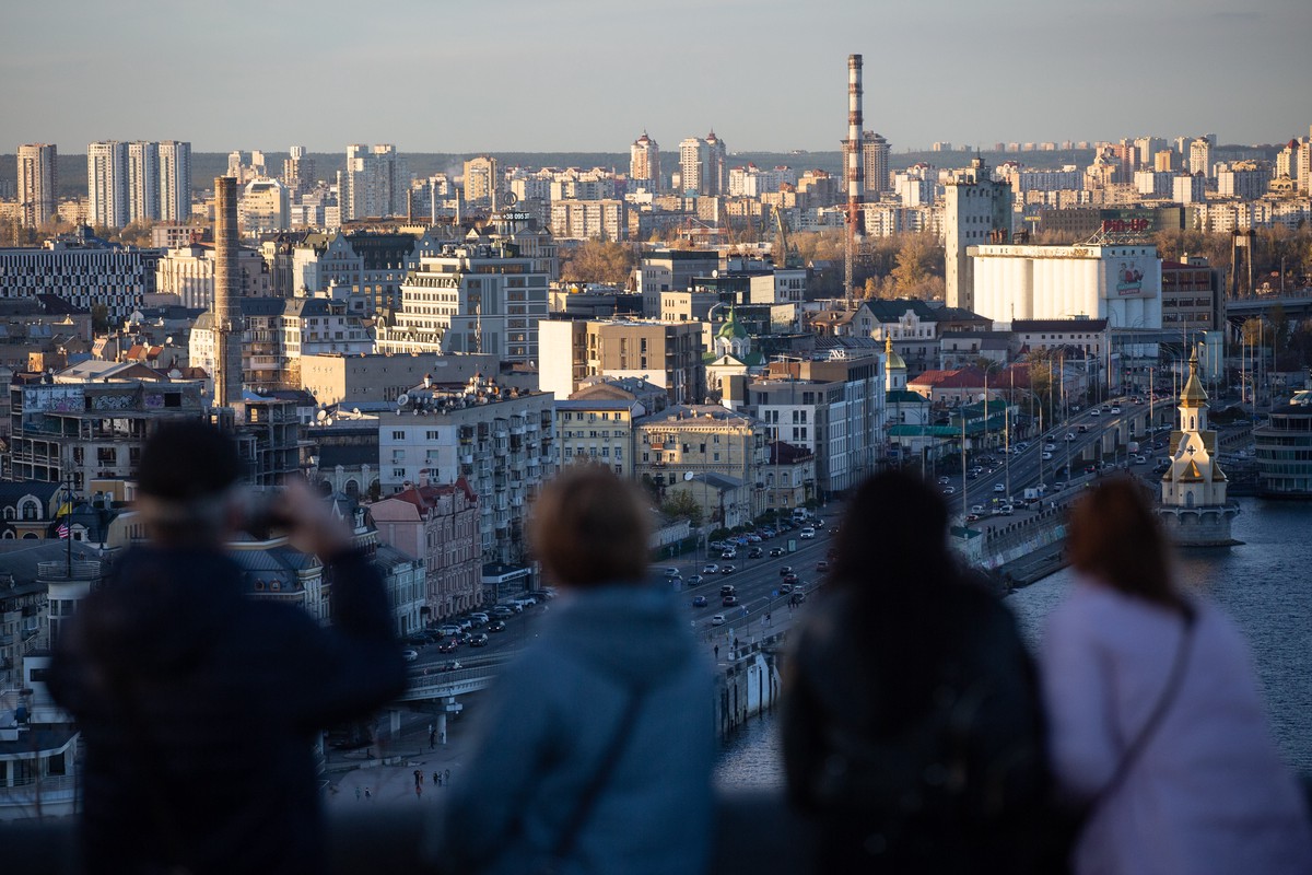 Ещё нэнька нужна: почему жители Украины так медленно трезвеют
