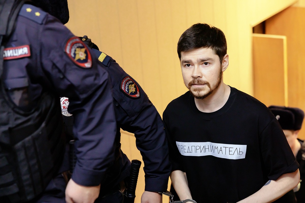 Аяз Шабутдинов признал вину по делу о мошенничестве