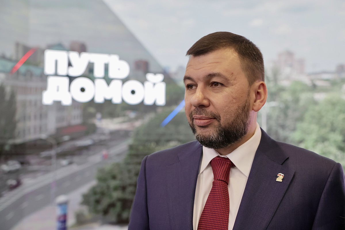 Главы регионов РФ поддержали кандидатуру Путина на выборах президента